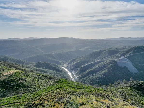 Troost Trl, North San Juan, CA 95960