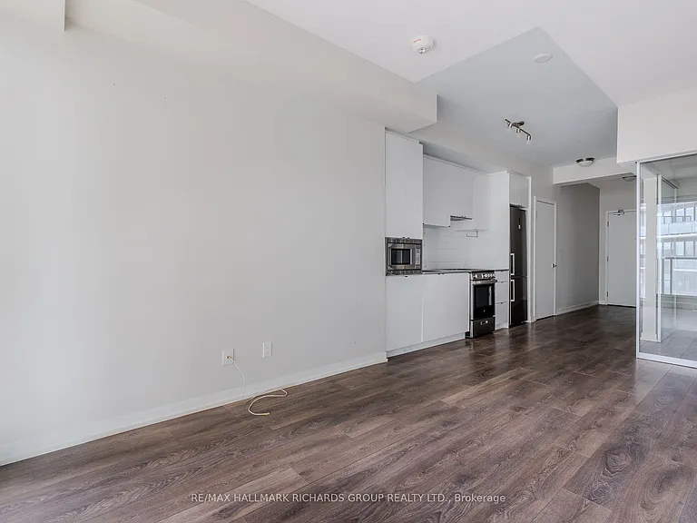 49 E Liberty St #1108 — Photo 7