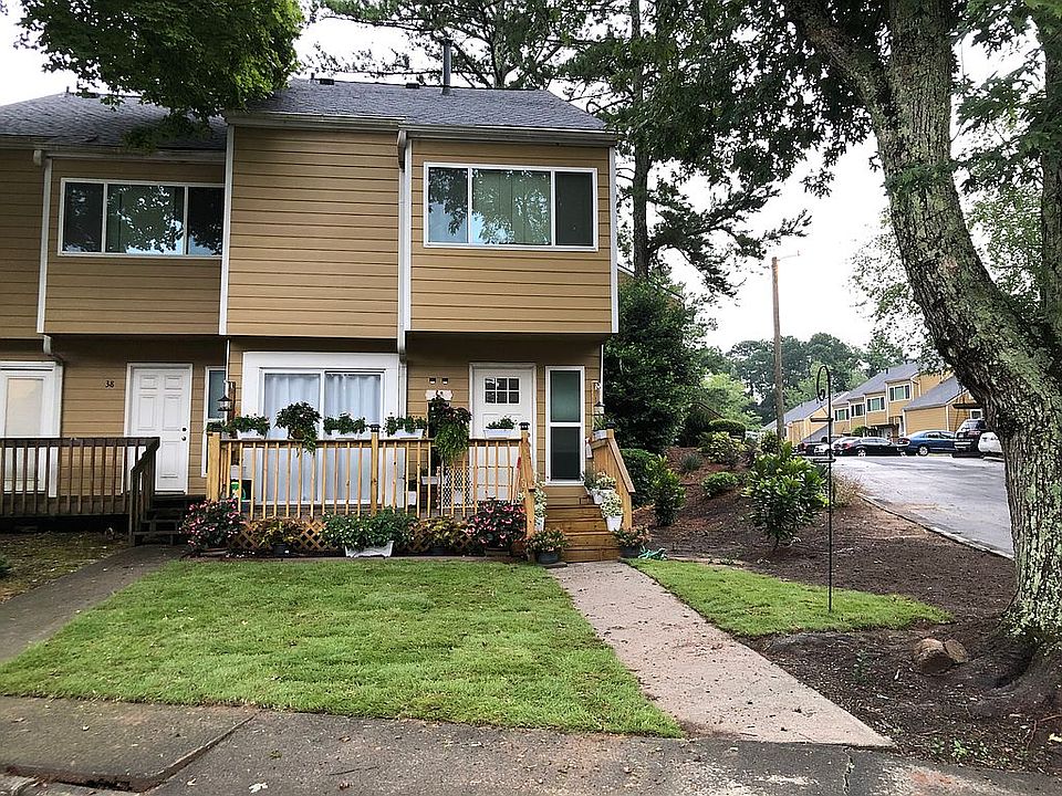 1st image of 40 Sandalwood Cir