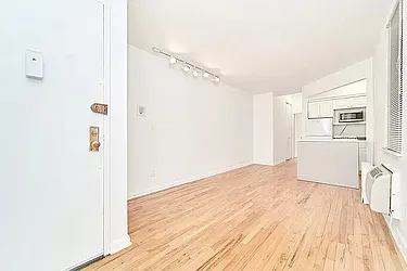 Rented by Living New York