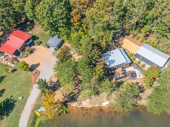 2nd image of 263 Craig Rd