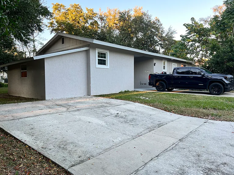 1858 SE Lake Weir Ave — Photo 24
