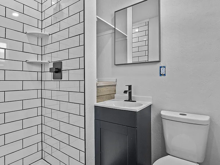 455 N 17th St — Photo 7