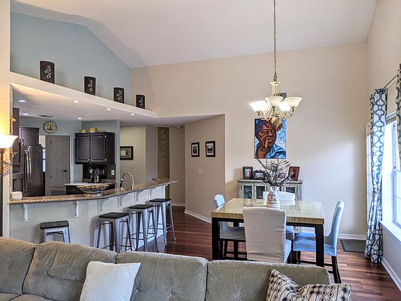 3rd image of 420 Pristine Water Ln