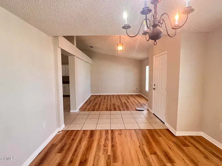170 Nadell Ave NW — Photo 4