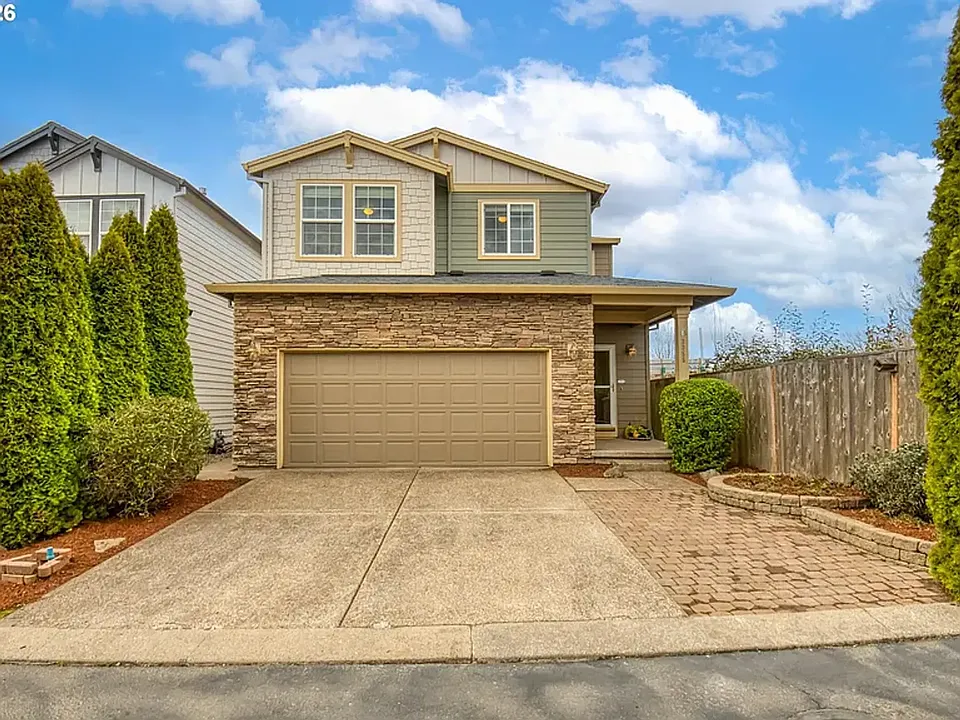 3355 SE Silver Fox Way