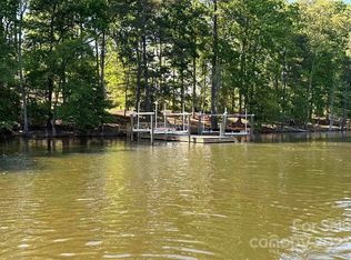 30 Shoreview Dr, Prosperity, SC 29127