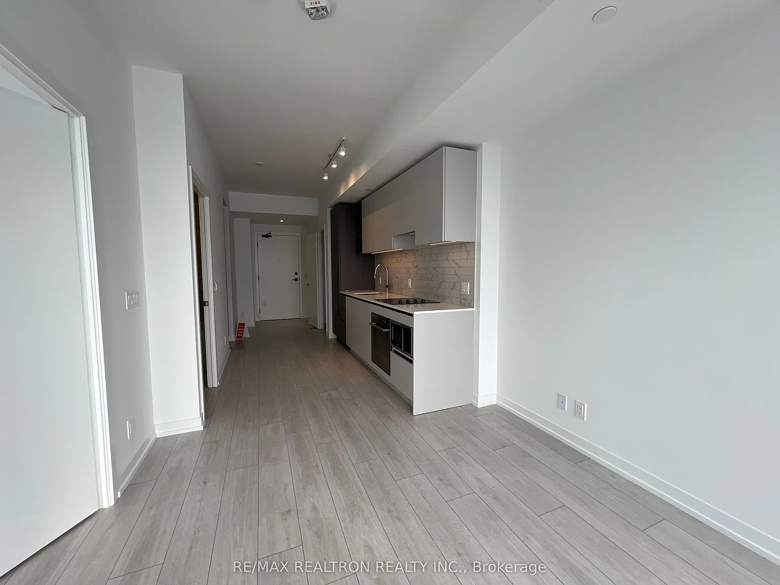 2 bed, $3,150 — Photo 4