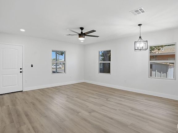 5th image of 707 Lincoln Ave