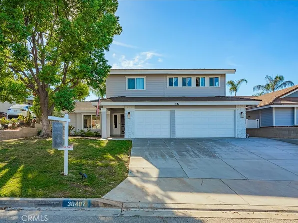 30407 White Cove Ct, Canyon Lake, CA 92587