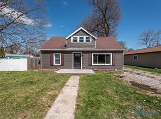 1872 Sugarbush Rd, Oregon, OH 43616