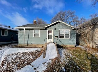 221 1st St SW, Watertown, SD 57201