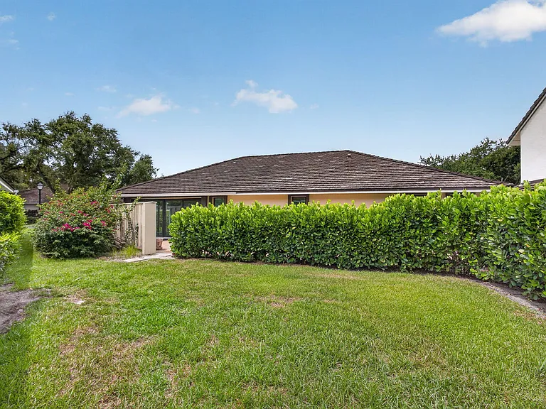 11354 Briarwood Pl — Photo 37