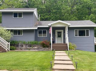 416 Eastern Dr, Roscommon, MI 48653