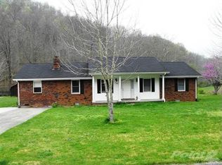 333 Sycamore Rd, Stanton, KY 40380