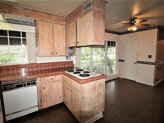 5th image of 1740 Flamingo Dr