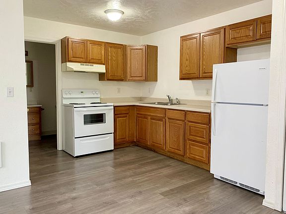 5th image of 242 Huntington Ave S #B