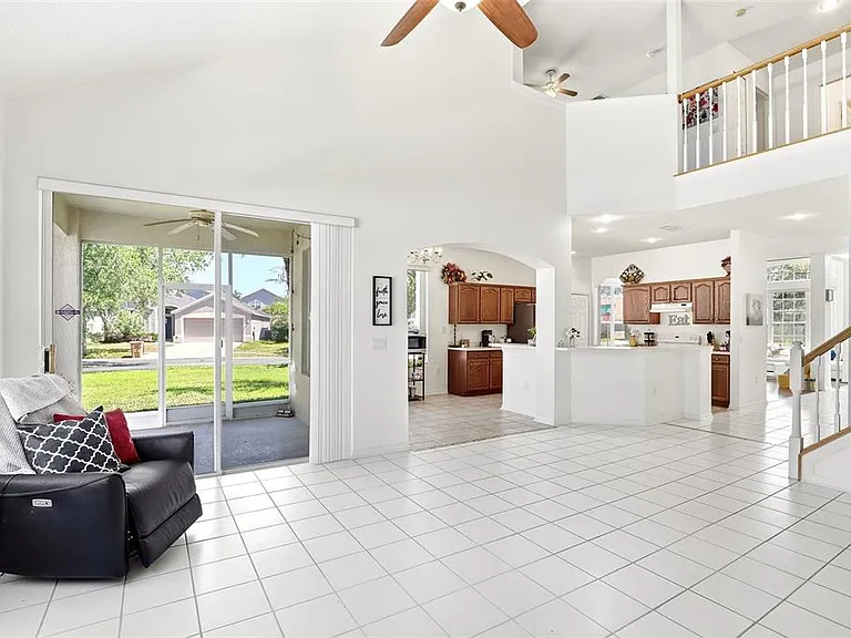 130 Westmoreland Cir — Photo 15