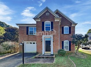 8401 Redstone View Dr, Charlotte, NC 28269
