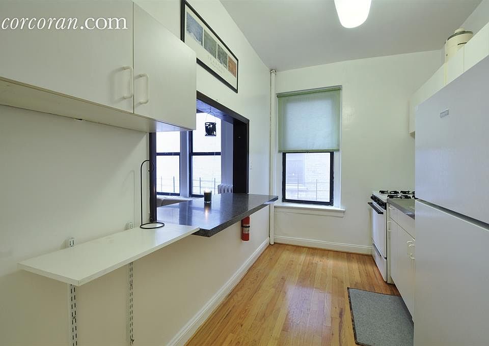 2nd image of 2187 Holland Ave APT 3M