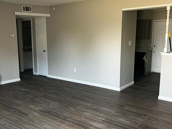 5th image of 1308 S Frankfort Ave APT B