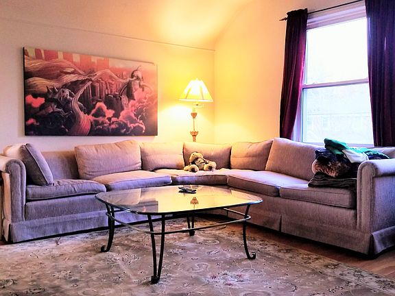 4th image of 1409 Catalpa Dr #2