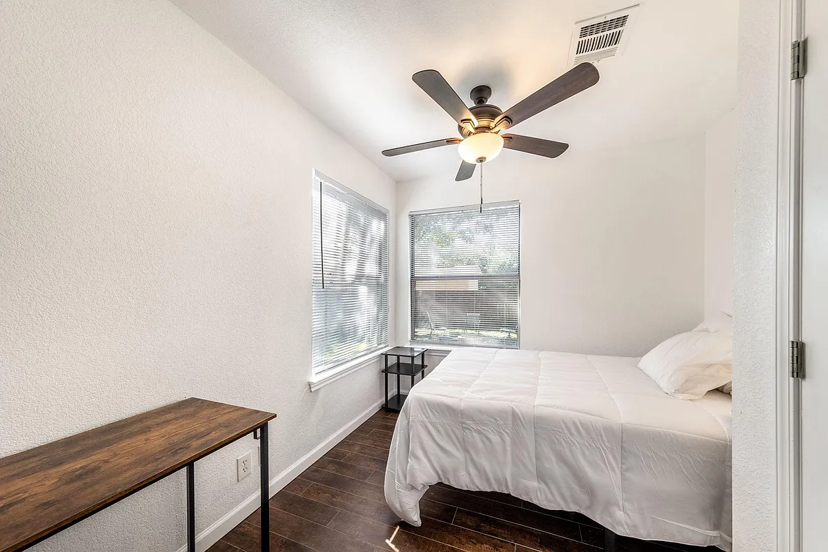 Ceiling fan to stay cool and desk included - Hayden Way