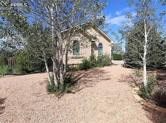 2nd image of 1609 W Alvarado Dr