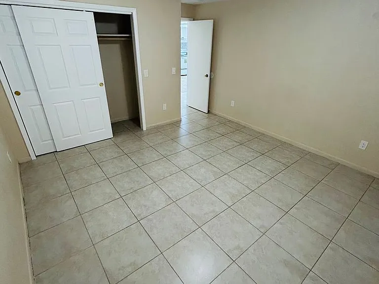 Charming 2-bedroom, 1-bathroom condo — Photo 5
