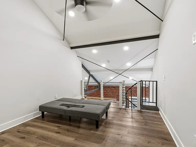 13 Kennedy St #205A — Photo 17