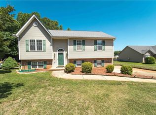 191 Summit Dr, Mocksville, NC 27028