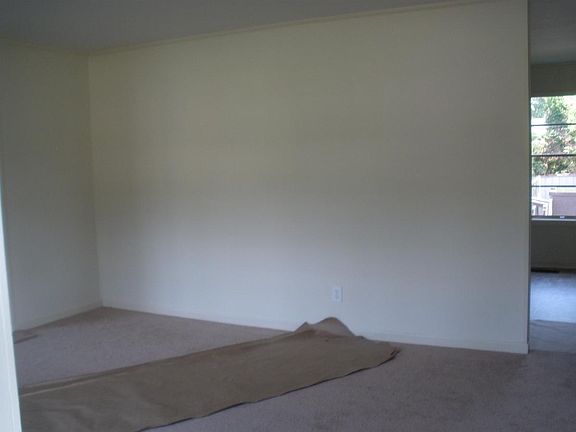 downstairs bedroom with bath