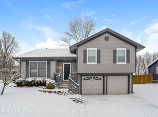 7526 N Kentucky Ave, Kansas City, MO 64158
