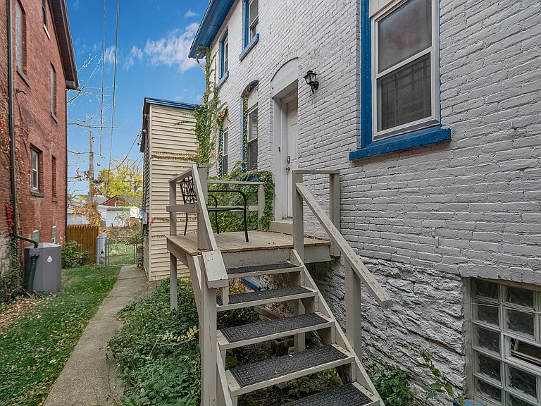 144 Cottage St #3 — Photo 22