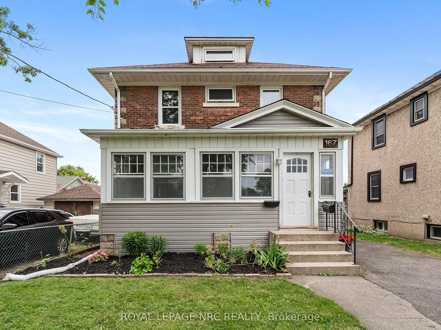 3 bed, $2,200 — Photo 2