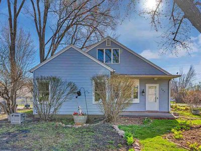 701 10th Ave, Coralville, IA, 52241
