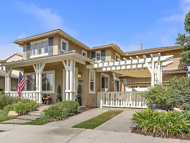 1785 Clover Tree Ct — Photo 2