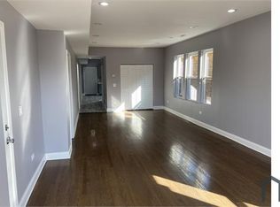 6745 S Campbell Ave #2, Chicago, IL 60629