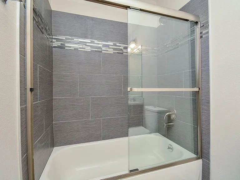 16021 Summerville Lake Dr — Photo 27