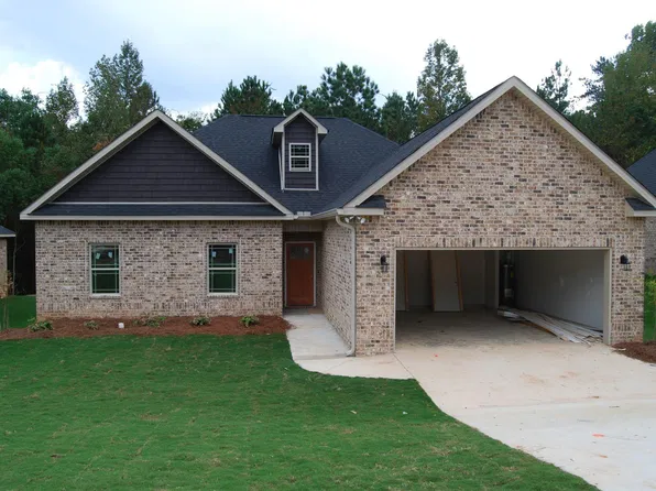 158 Summer Grove Ln, Macon, GA 31206