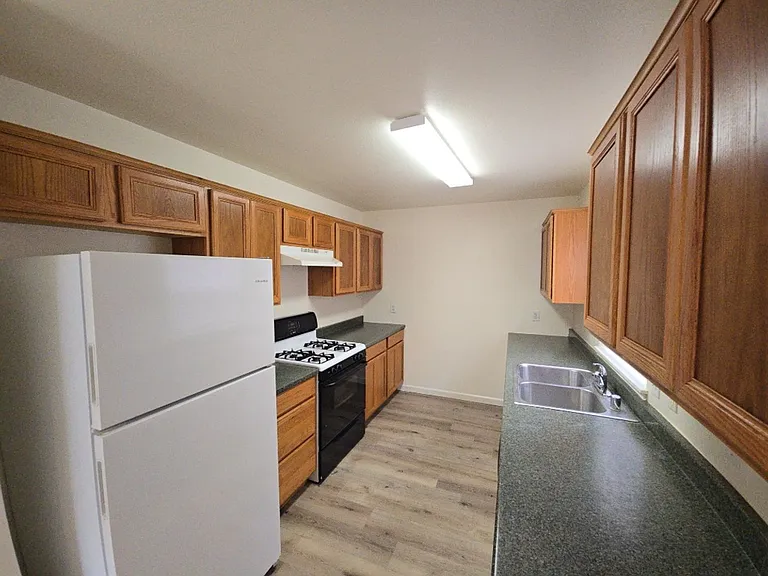 803 California St — Photo 9