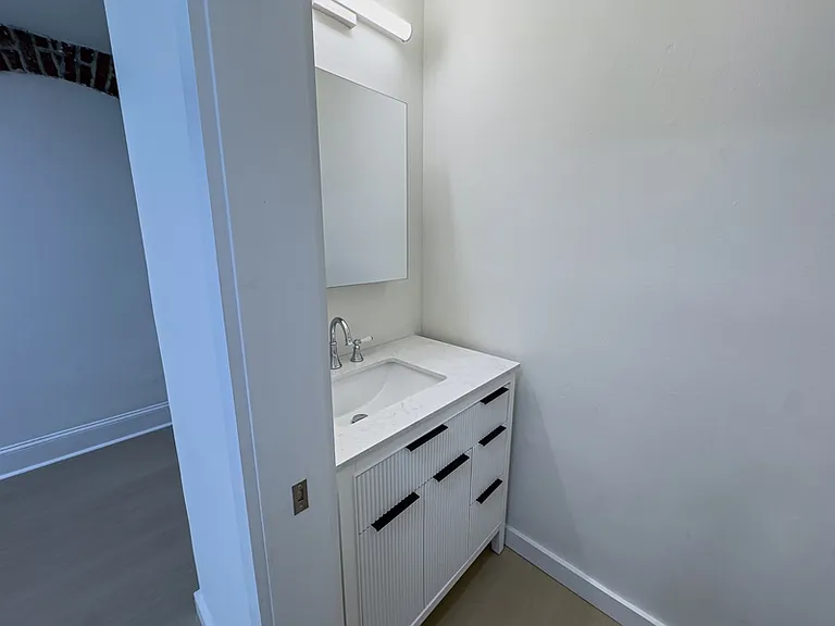 1703 Green St #1 — Photo 18