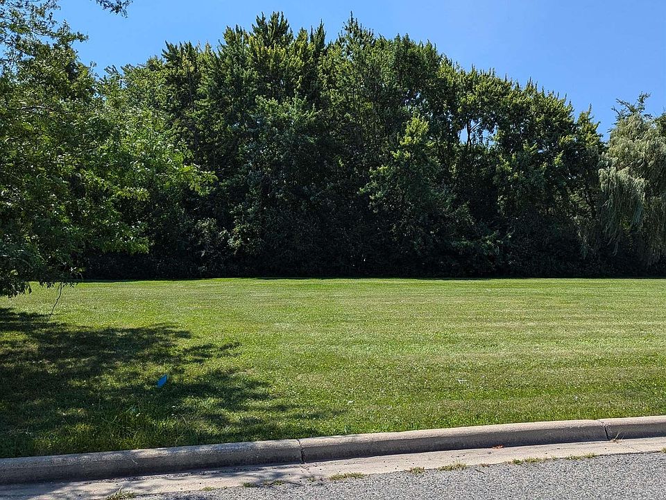 2nd image of S Bridgeview Rd