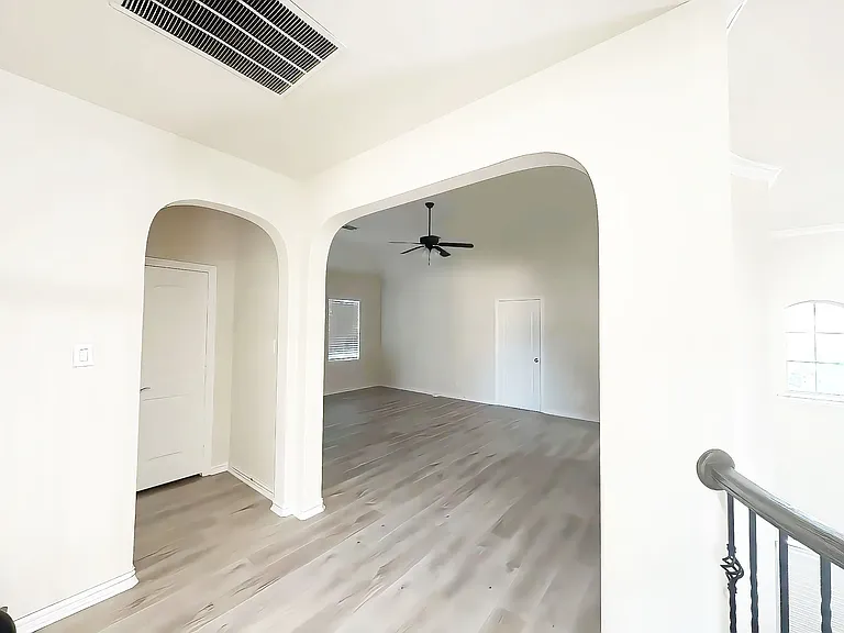 14803 Huffman Ln — Photo 30