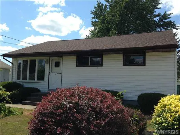 10 Colton St, Cheektowaga, NY 14206
