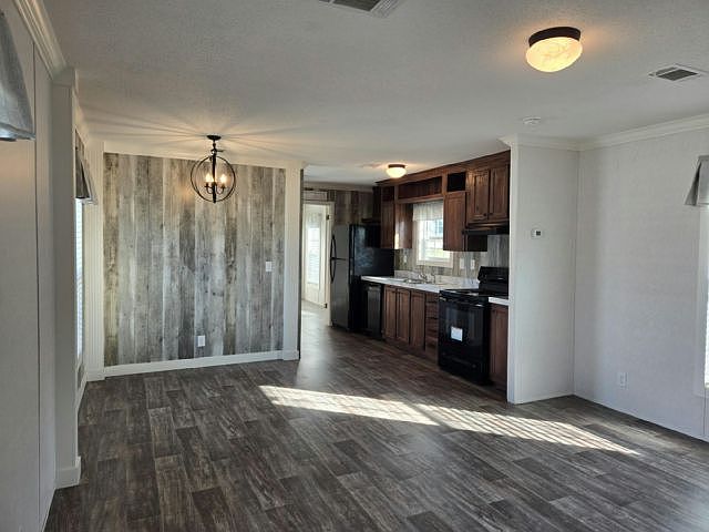 1st image of 66 Stebbins Dr #66