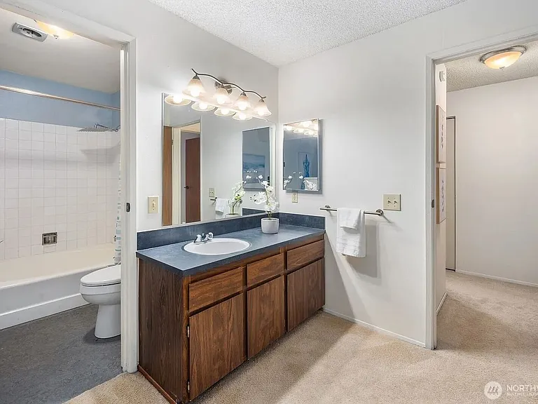 13741 15th Ave NE #C33 — Photo 14