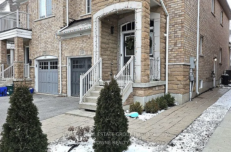 42 Ozner Cres — Photo 3