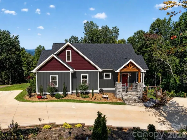 72 Jacks Paw Ln, Hendersonville, NC 28792