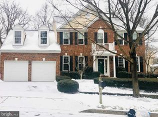 25280 Ripleys Field Dr, Chantilly, VA 20152